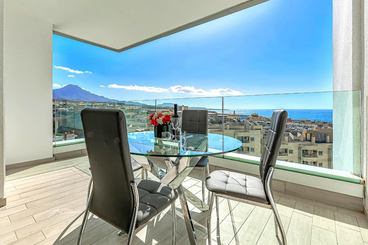 Ocean Garden Apartment With Seaview. 阿德耶 外观 照片