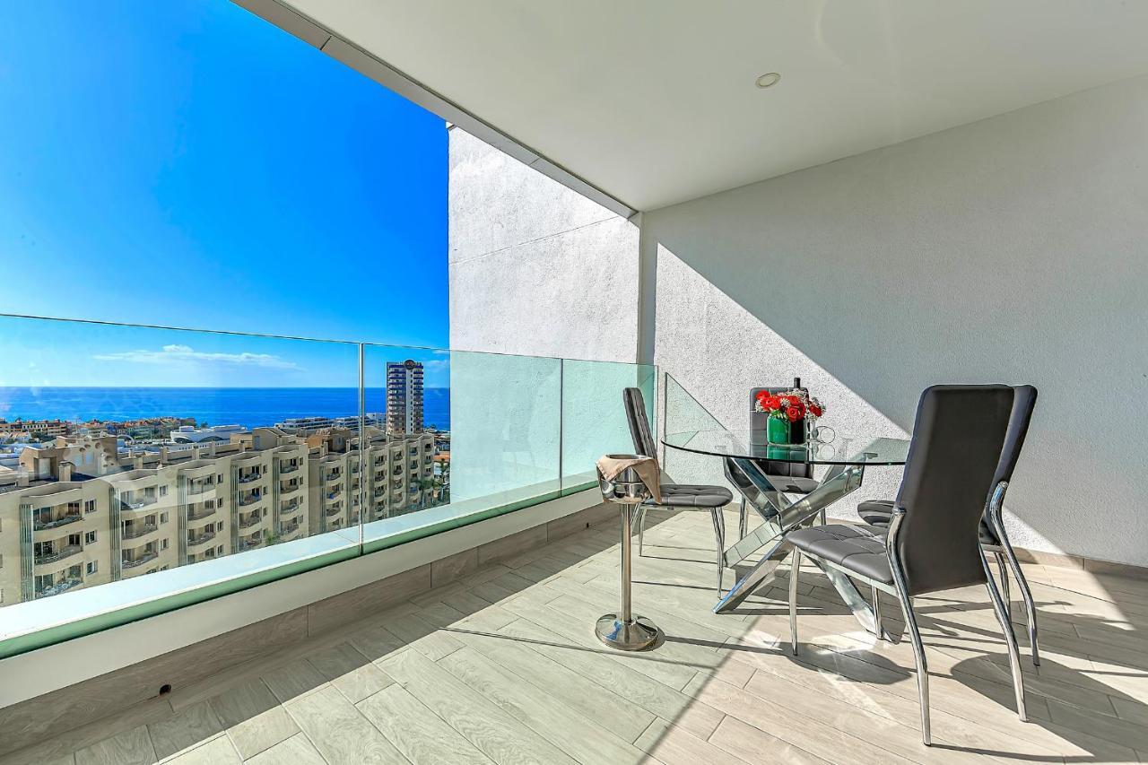 Ocean Garden Apartment With Seaview. 阿德耶 外观 照片
