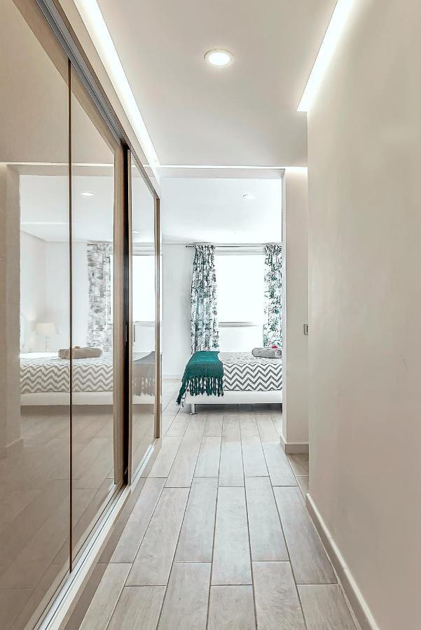Ocean Garden Apartment With Seaview. 阿德耶 外观 照片